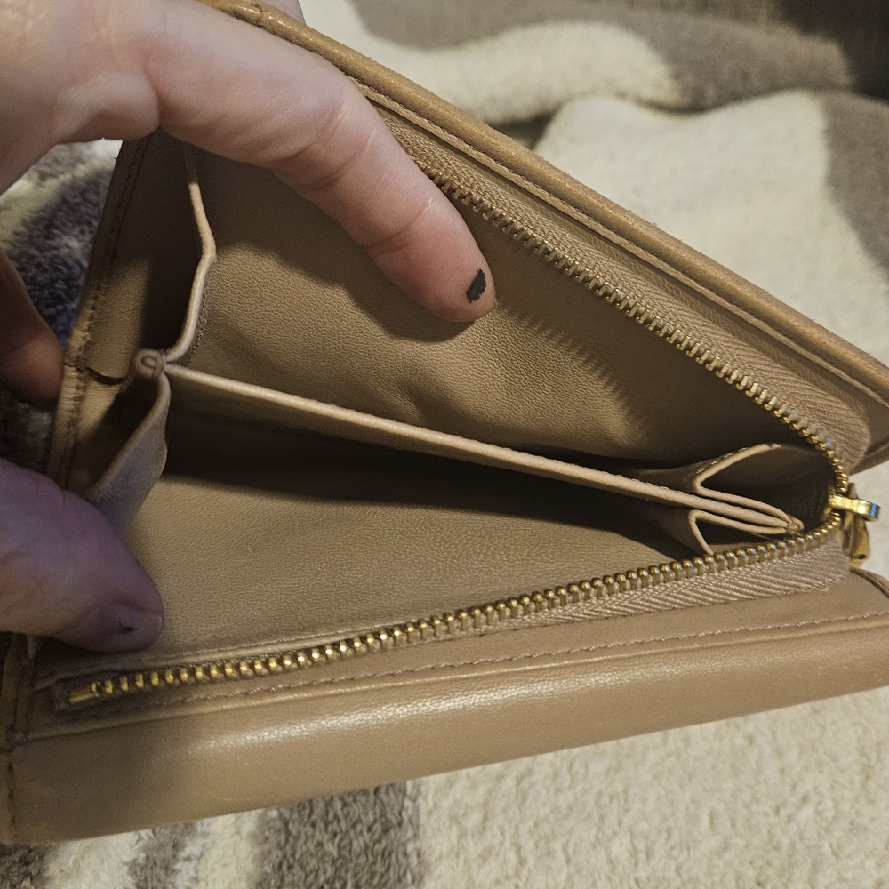 Miu Miu Compact Wallet - image 5